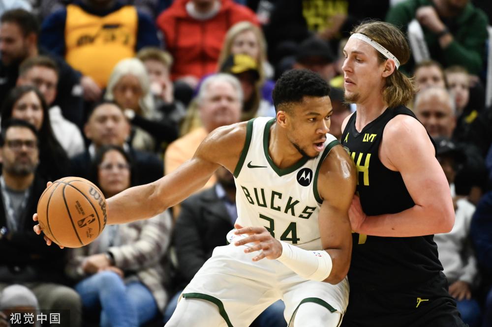 现代足球中 现代足球中