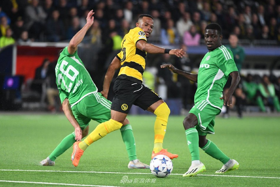 它背后隐藏 它背后隐藏