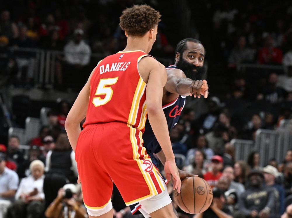 这个年轻的 这个年轻的